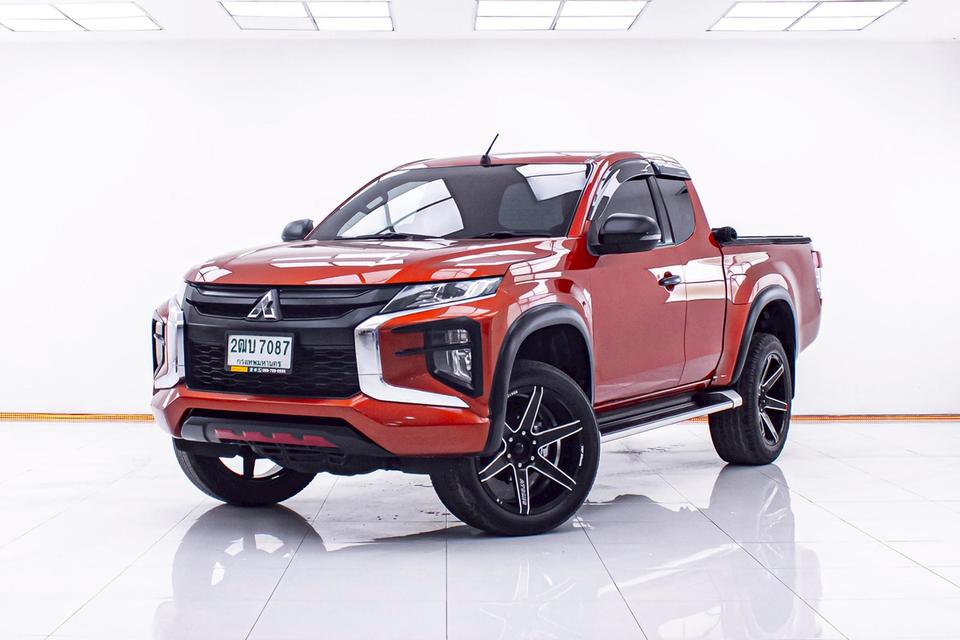 MITSUBISHI TRITON 2.4 GLX CAB PLUS 2019 