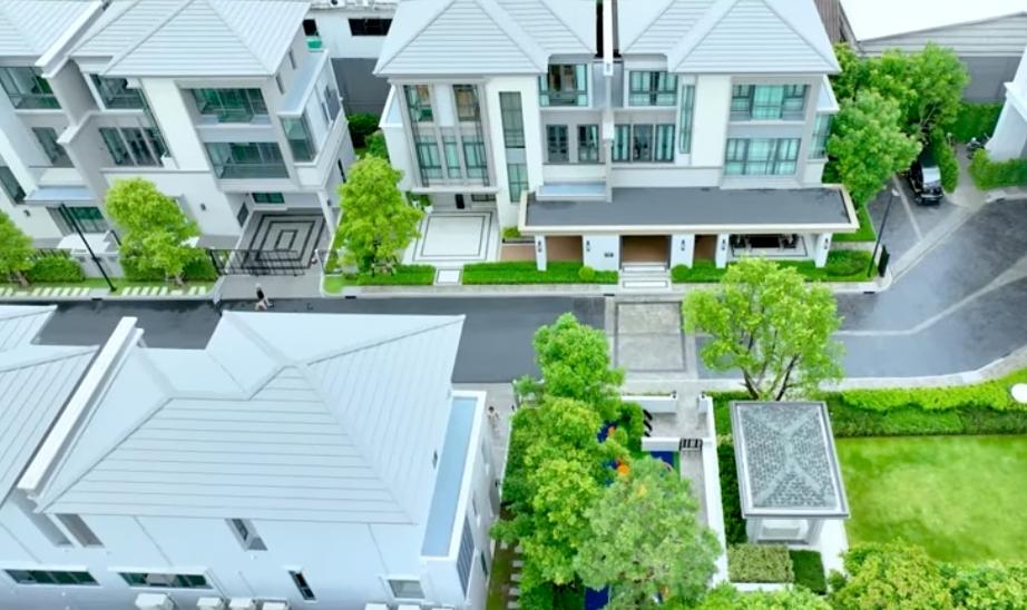 บ้านกลางเมือง คลาสเซ่ รัชดา - ลาดพร้าว 17