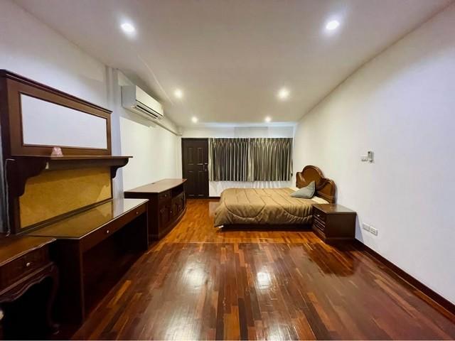 ให้เช่าทาวน์โฮม3ชั้นหมู่บ้านอยู่เจริญรัชดาภิเษกซอย3 ใกล้MRTพระราม9 5