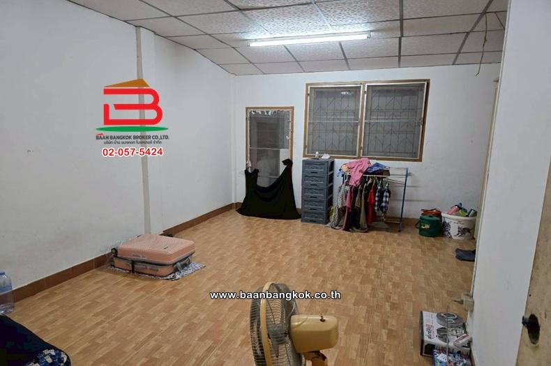 ทาวน์เฮาส์ เนื้อที่ 20 ตร.ว. หมู่บ้านธรากร (ซอยรามคำแหง 170), ใกล้ BTS มีนพัฒนา ถนนกาญจนาภิเษก แขวงมีนบุรี เขตมีนบุรี 6