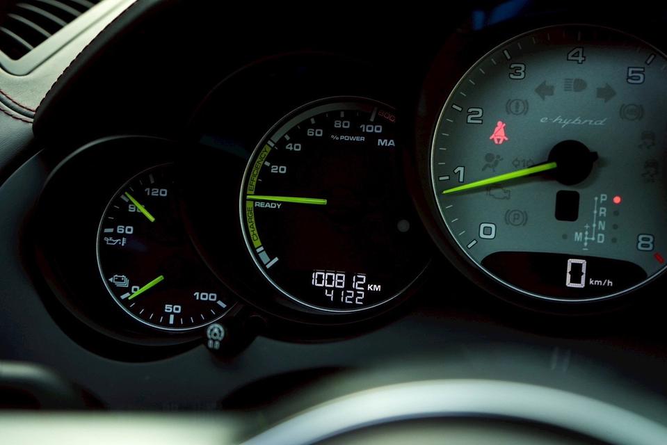 รหัสรถ PBG5277 Porsche CAYENNE 3.0 S E-Hybrid 4WD AT 2015 รูปที่ 17