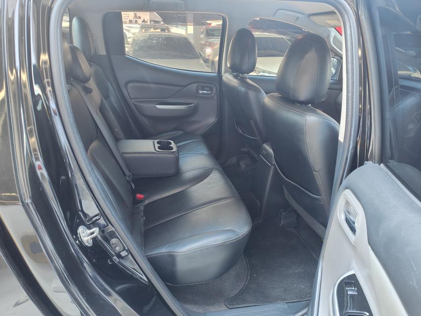 Mitsubishi Triton 2.4 D-Cab Plus AT ปี 2017 9