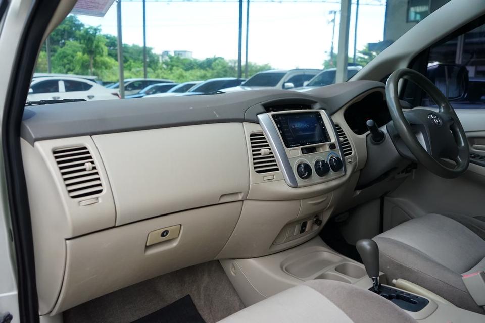 2012 TOYOTA INNOVA 2.0G 12