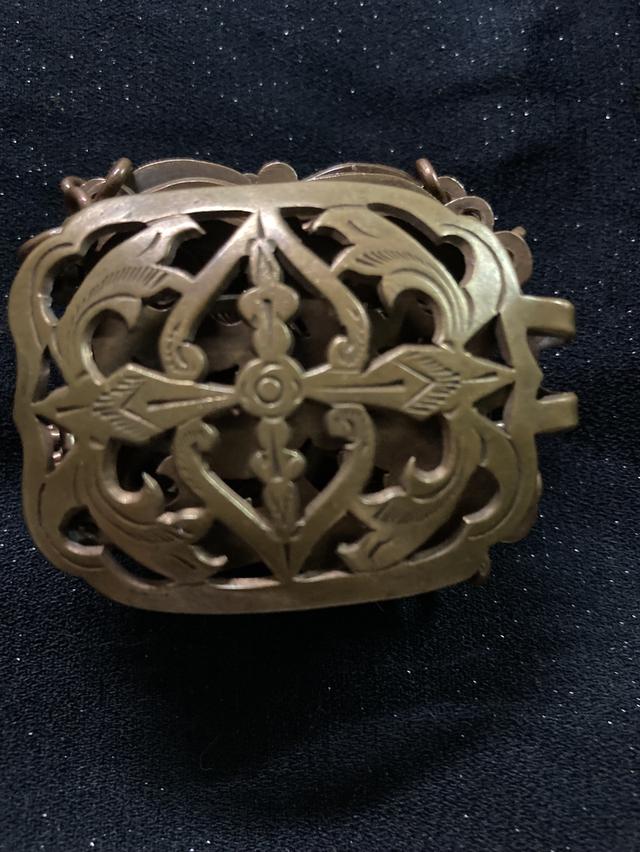 เข็มขัดทองเหลืองเก่า 8