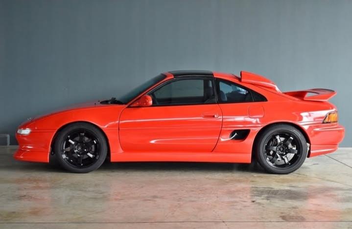 Toyota MR2 สีส้มจี๊ดมาก