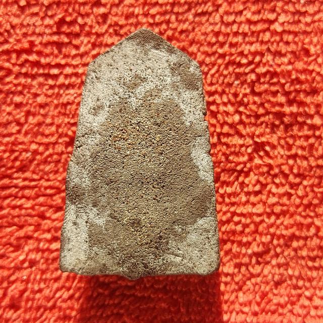 พระหลวงปู่ทวดเนื้อว่านพิมพ์ห้าเหลี่ยมวัดนาประดู่ รุ่นปาฏิหาริย์ ฮ ตก รูปที่ 2