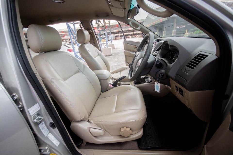 Toyota Vigo 2.5E Double Cab Preruner ปี 2013 4