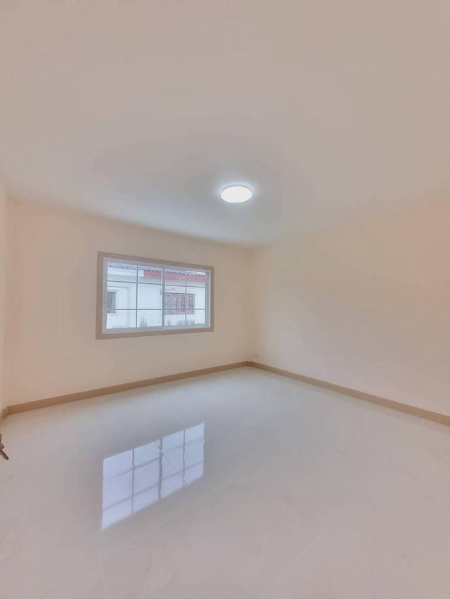 หมู่บ้านดิเอมเมอรัลด์พาร์ค2 13