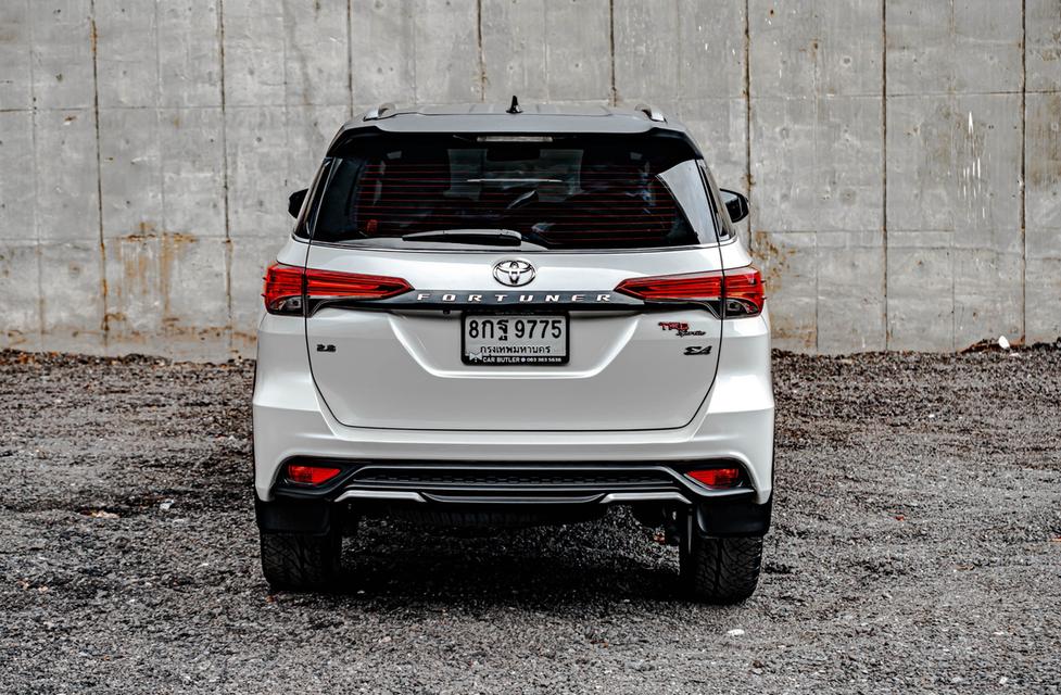 (แจ้งรหัสรถ CBL9775) Toyota FORTUNER 2.8 TRD Sportivo 4WD 2019 รูปที่ 6