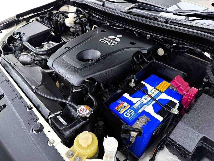 MITSUBISHI PAJERO 2.4 GT Premium Elite Editon 2WD เกียร์ AT ปี 2019 สีขาวเลข​ไมล์ 146,258   กมราคา 659,000 บาทโทร 0929699899 6B718 รูปที่ 10