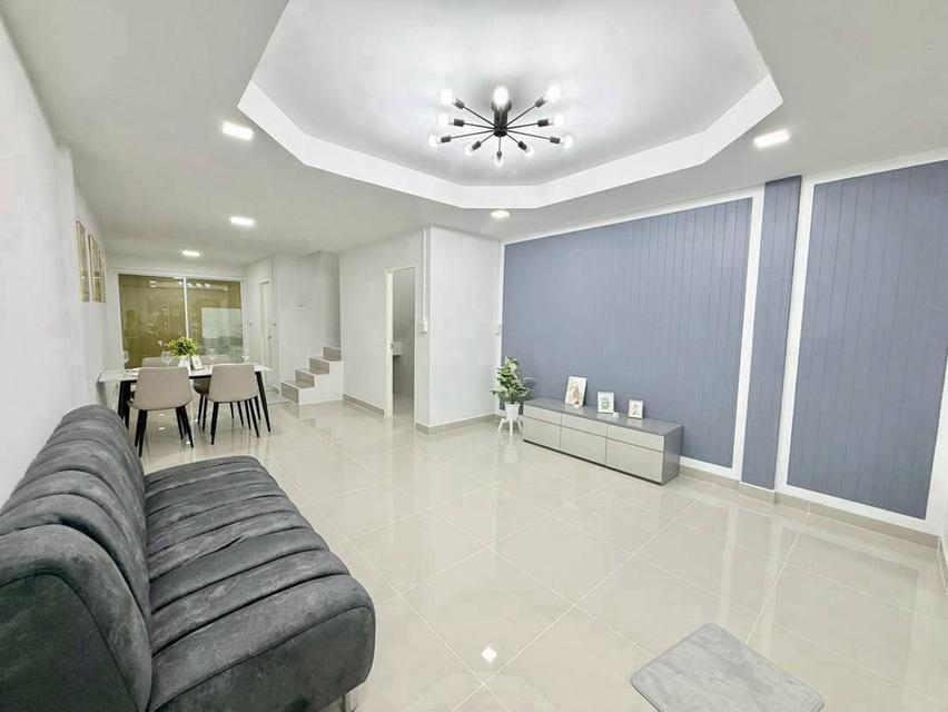 หมู่บ้านบางใหญ่ซิตี้  ตรงข้ามเซ็นทรัลเวสเกต ทาวน์เฮาส์ 2 ชั้น ตกแต่งใหม่ อยู่หลังตลาดบางใหญ่ทำเลใกล้รถไฟฟ้าสายสีม่วง ฝั่งตรงข้ามเซ็นทรัลเวสเกต 5