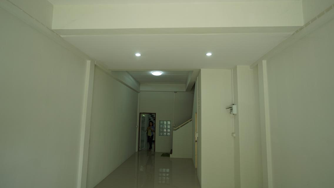 บ้านทาวน์เฮ้าส์ 2 ชั้น   4