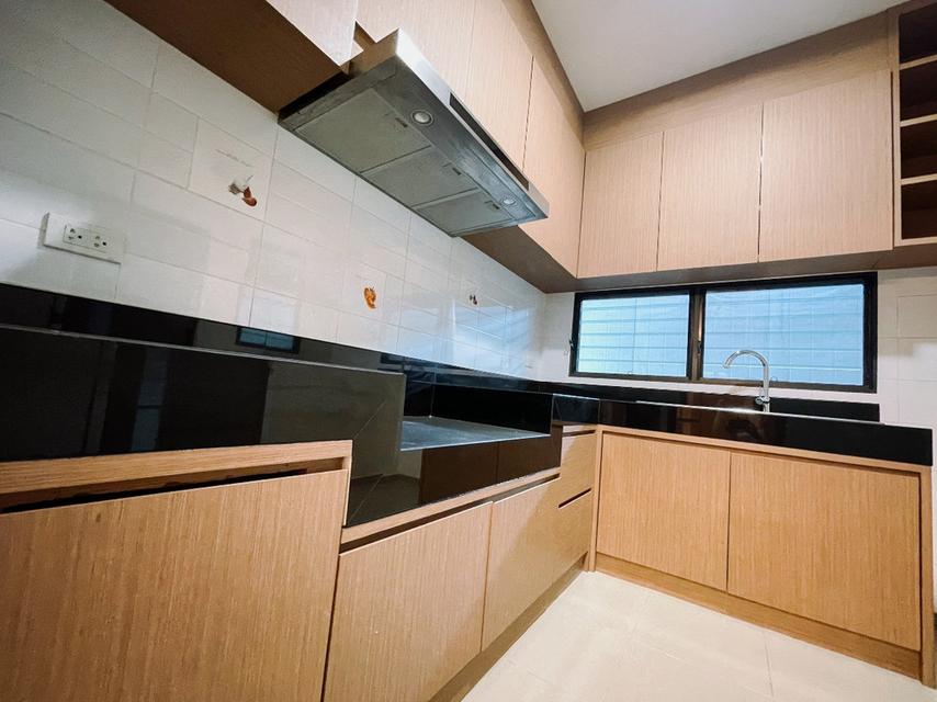 บ้านเดี่ยว มัณฑนา ศรีนครินทร์-บางนา ซอยวัดหนามแดง เฟอร์บิ้วท์อิน เพียง 5 นาที ใกล้ BTS ศรีด่าน 5