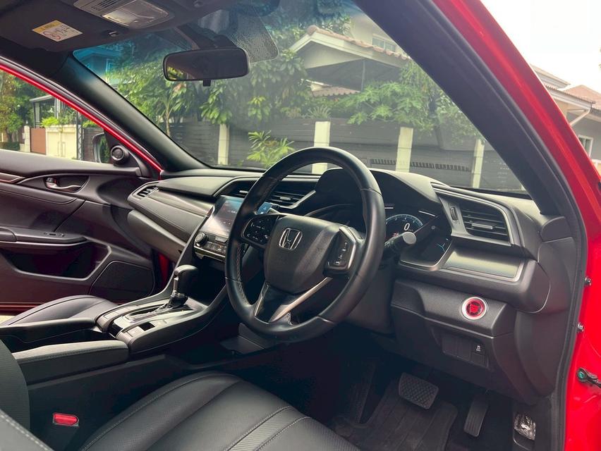 HONDA CIVIC FK 1.5 TURBO  ปี 2018 Top สีแดง  18