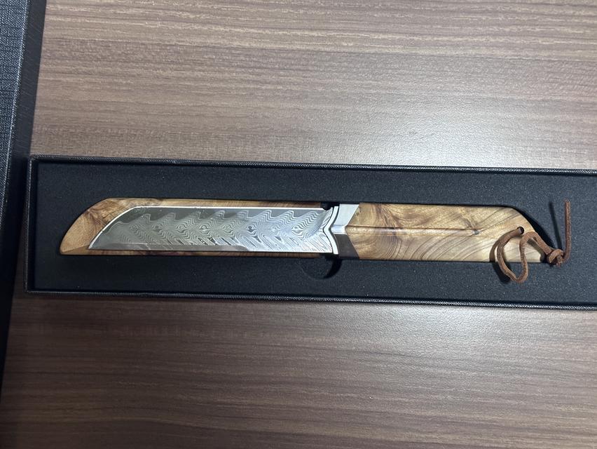 มีด (ใบมีดสวยงาม ไม้กลิ่นหอม)ไม่ผ่านการใช้งาน 1