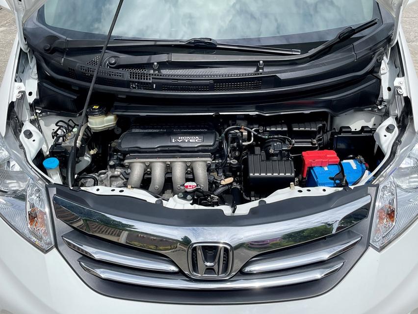 HONDA FREED 1.5 SE ปี 2013 สภาพนางฟ้า 16