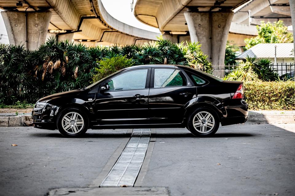 Ford focus 1.8 Sedan ปี 2006 สีดำ 9