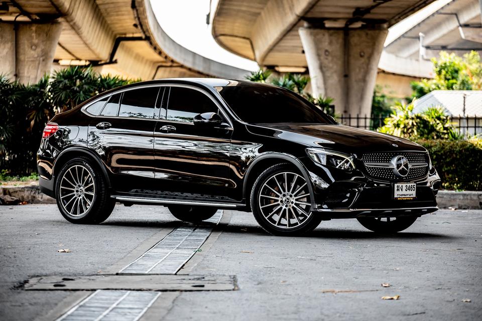 Benz GLC250 4MATIC Coupe AMG Dynamic 4WD SUV ปี 2019 สีดำ มือเดียวป้ายแดง 5