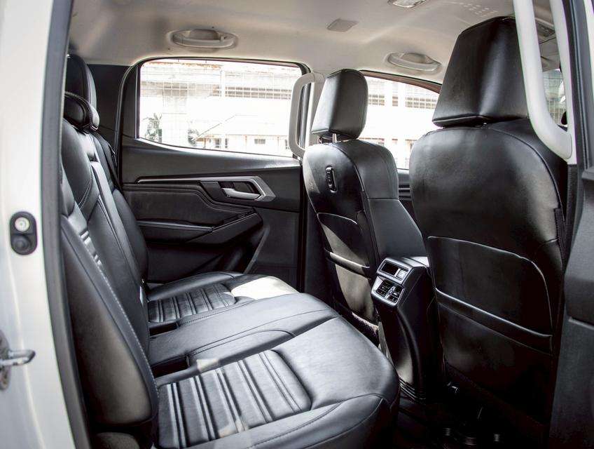 ISUZU D-MAX 1.9 Z Hi-Lander CAB4 ปี 2023 11