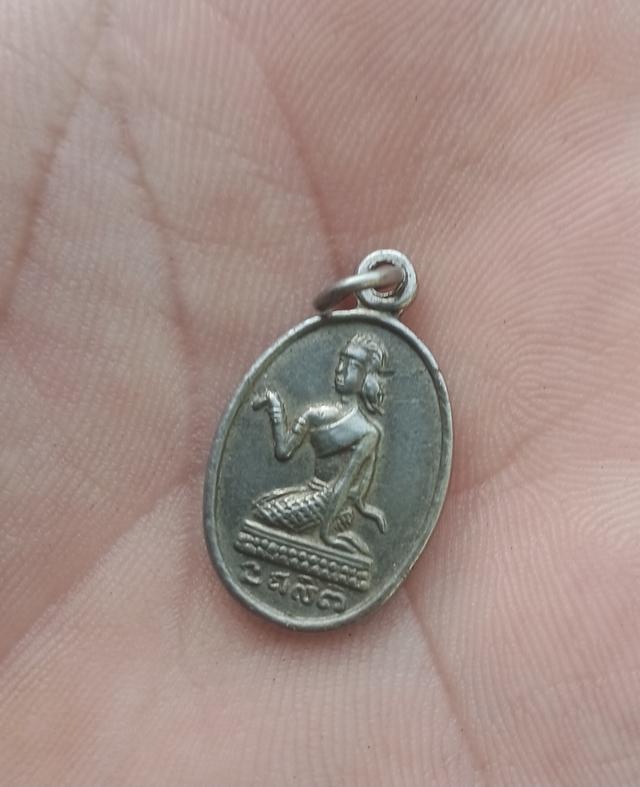 แม่นางกวัก หลังพระพุทธ หลวงพ่อจง 