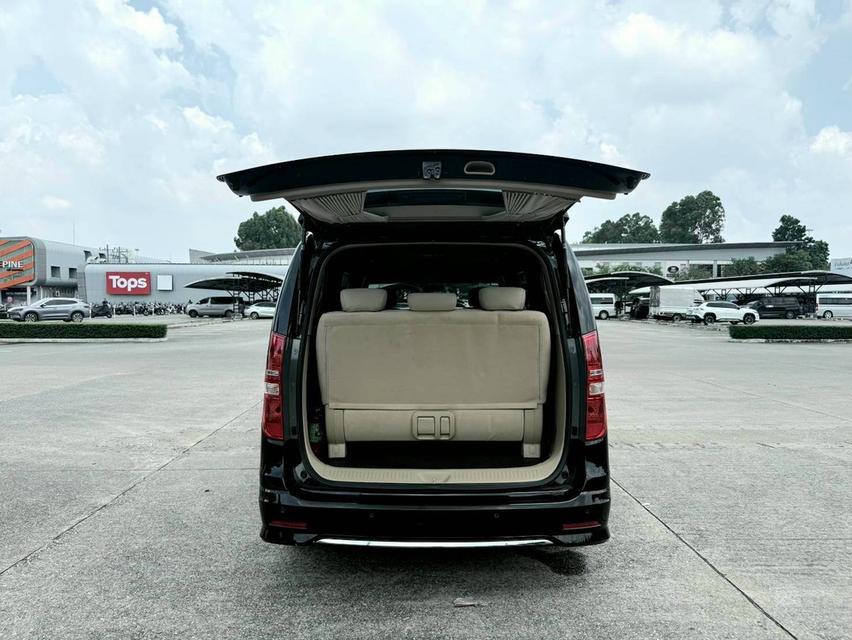 (แจ้งรหัสรถ PEAT654) ❤️HYUNDAI H1 ปี 2022 แท้ มือเดียวป้ายแดง รูปย่อยที่ 3