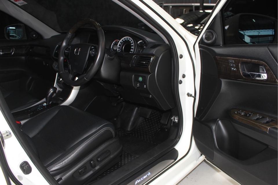 รหัสรถ JRS8009 Honda Accord 2.0EL NAVI ปี 2014 12