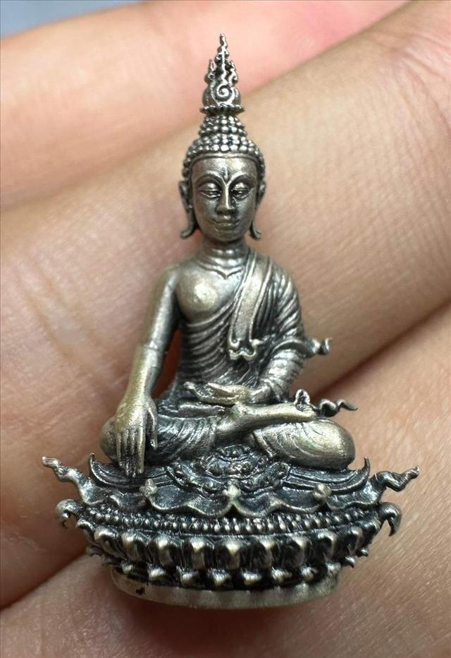 กริ่งพระพุทธเงิน