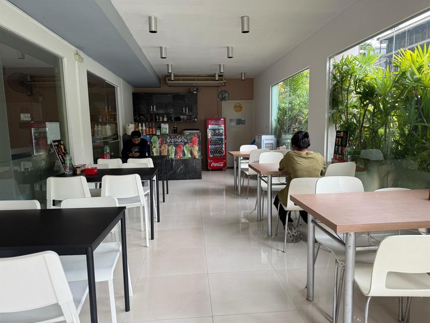 เซ้งร้านอาหาร ทำเลทองใจกลางเมืองปากซอยอ่อนนุช 19 พื้นที่ 65 ตรม. ส่วนครัวแยก อุปกรณ์ครบ มีที่จอดรถ 4