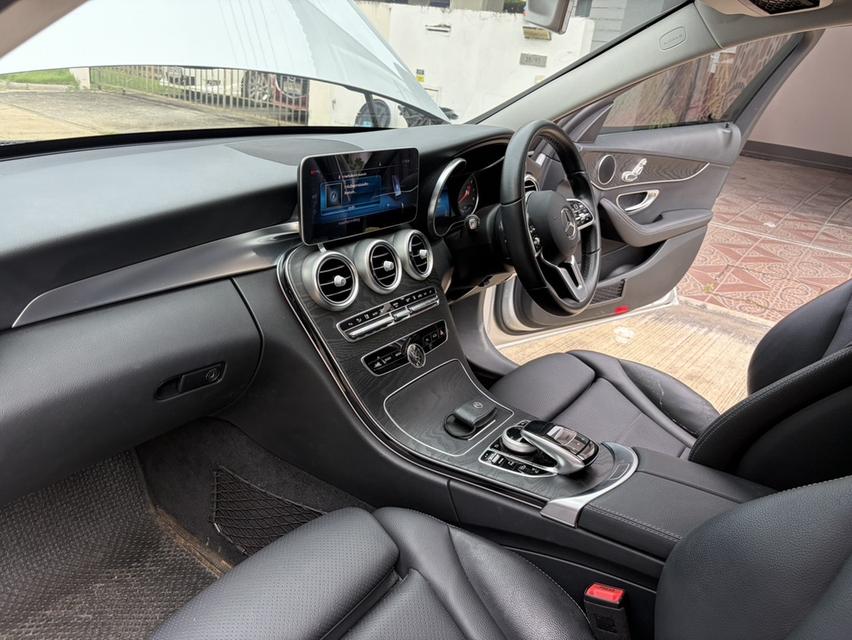 ปี2021/20 Mercedes-Benz C300e Avantgarde (W205) รูปที่ 13