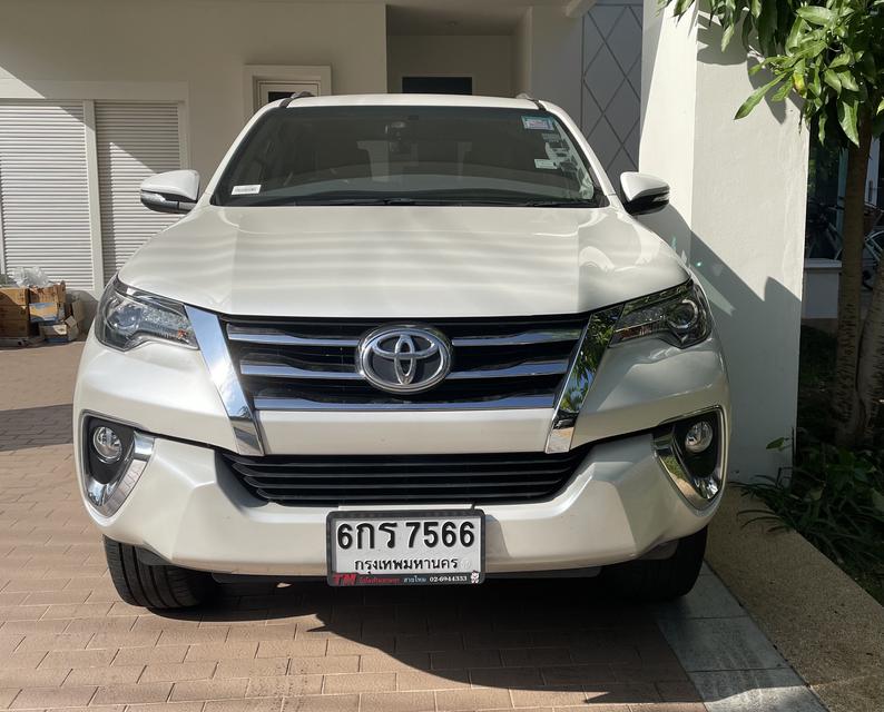 Toyota Fortuner 4 WD 2.8 year 2017 2