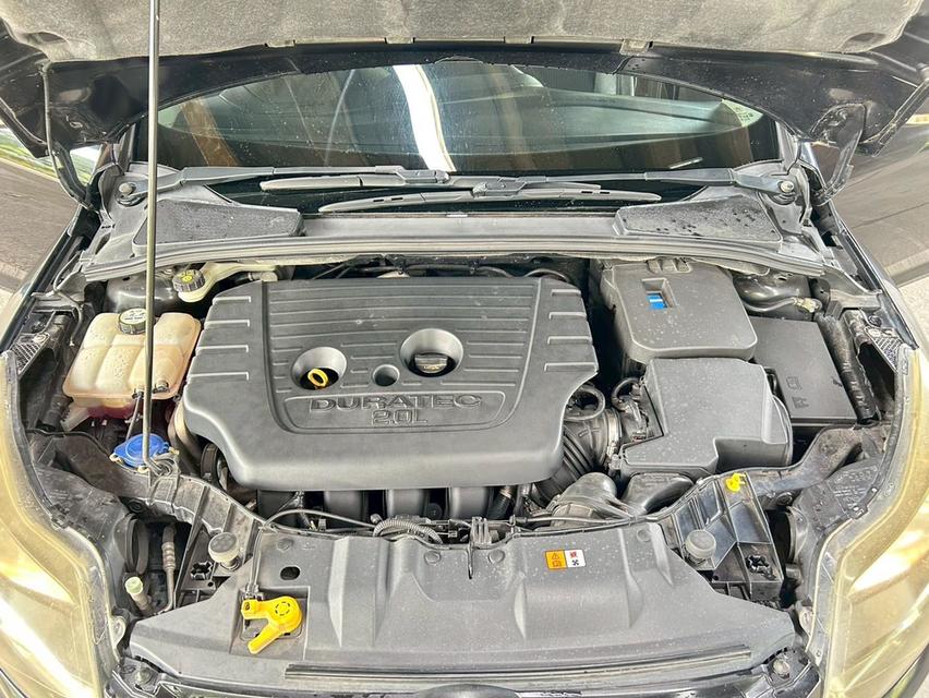 Ford Focus 2.0 S Hatchback AT ปี 2013 11