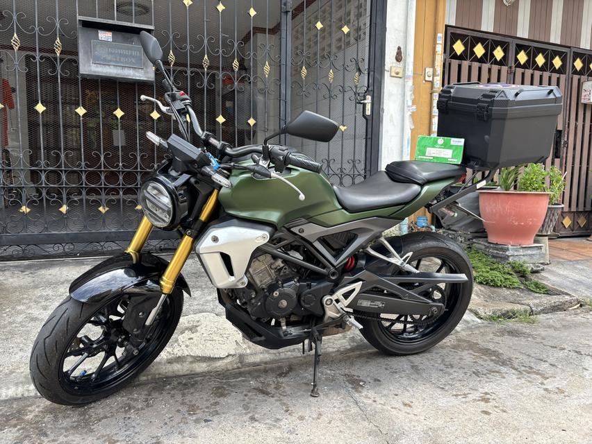 CB 150 รถสวย เดิม สภาพดี มีกล่องหลังให้