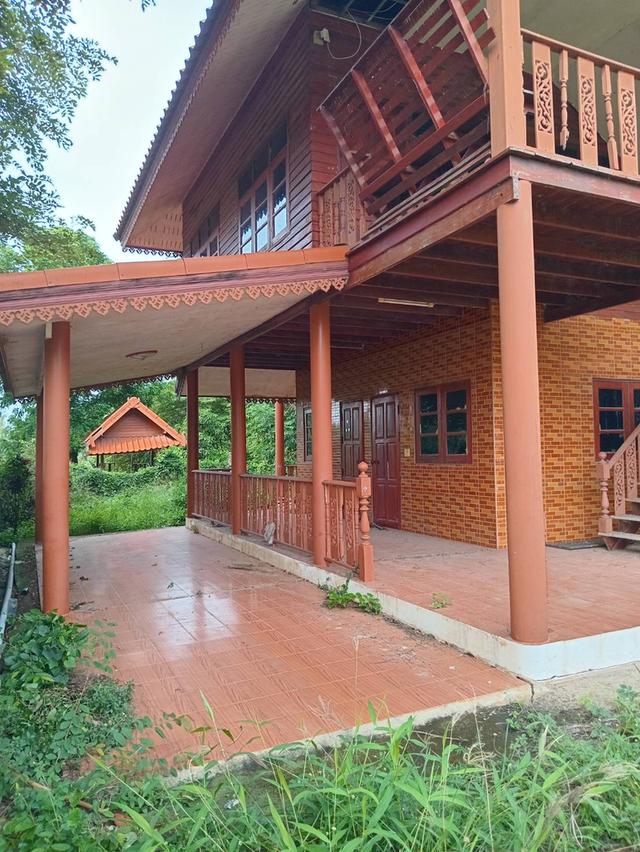 บ้านทรงไทยๆ2ชั้น ติดแม่น้ำ 12