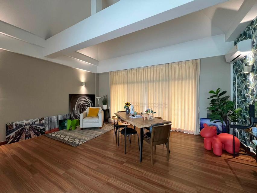 Townhouse for Sale, Soi 52 Pattanakarn 5
