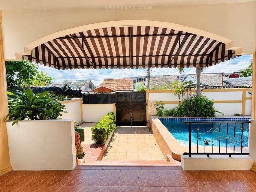 For Rent — Single House with Private Pool, Thappraya Soi 5 PattayaSingle house for yearly rent on Thappraya Road Soi 5. Spacious home with pool 3