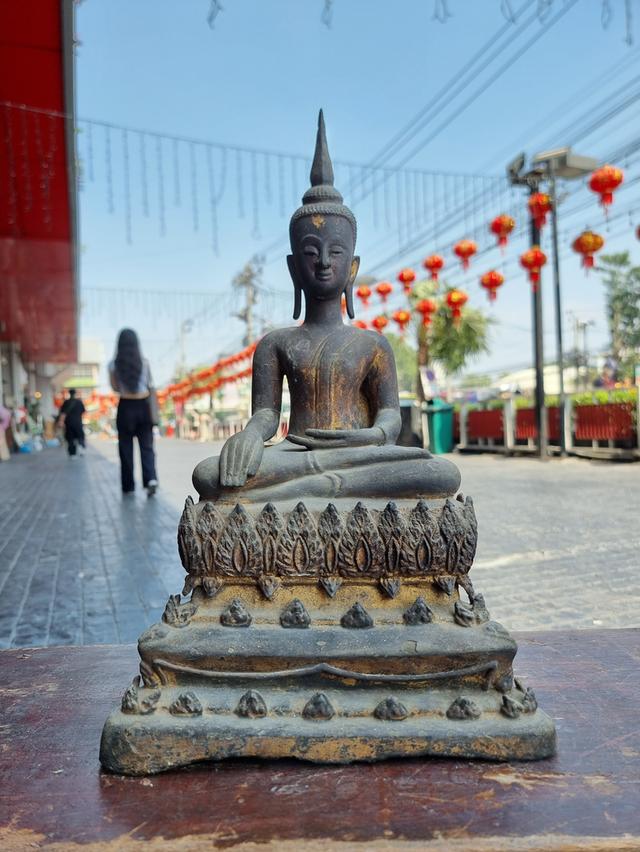 ขายพระพุทธรูปเก่า สูง 43 cm. ฐานกว้าง 27 1