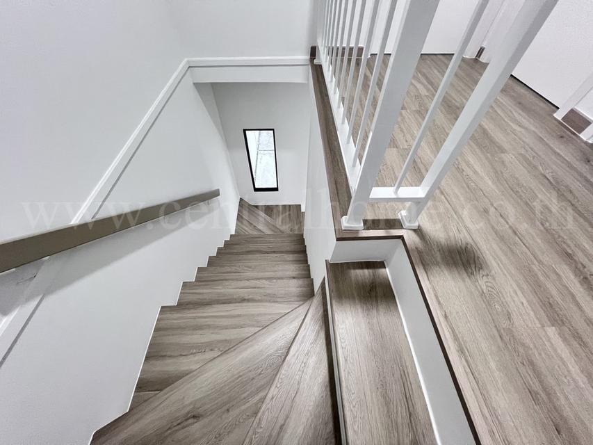 ทาวน์เฮ้าส์ เดอะคอนเนค 55 กรุงเทพ - ปทุมธานี 2 บ้านสวย พร้อมอยู่ 9