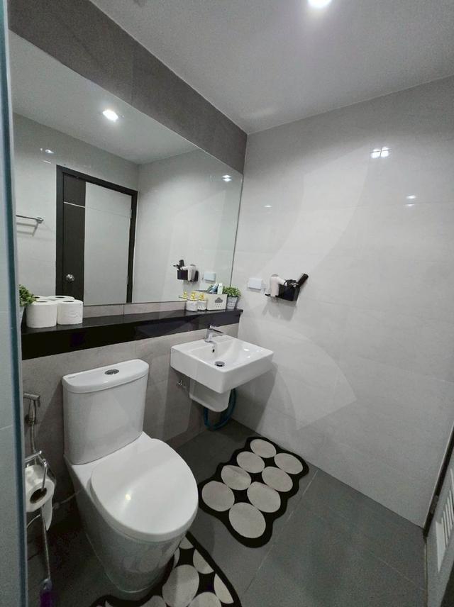 🏢✨ ให้เช่าคอนโดมิเนียม เฟอร์ครบ พร้อมอยู่ มีคลับเฮ้าส์ สระว่ายน้ำ และระบบรักษาความปลอดภัย 24 ชม. 11