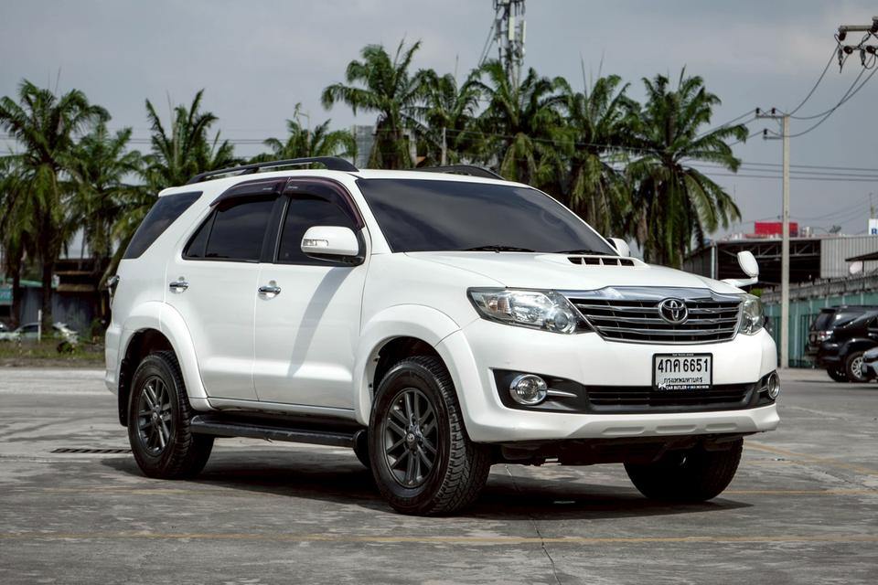 รหัสรถ CBL6651 TOYOTA FORTUNER 2.5 V AT 2015