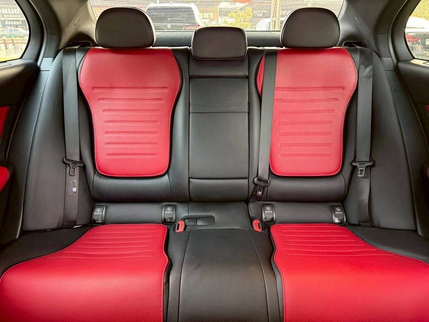 Mercedes-Benz C350e AMG Dynamic 2022 รถสวยสภาพใหม่มากๆ รูปที่ 14