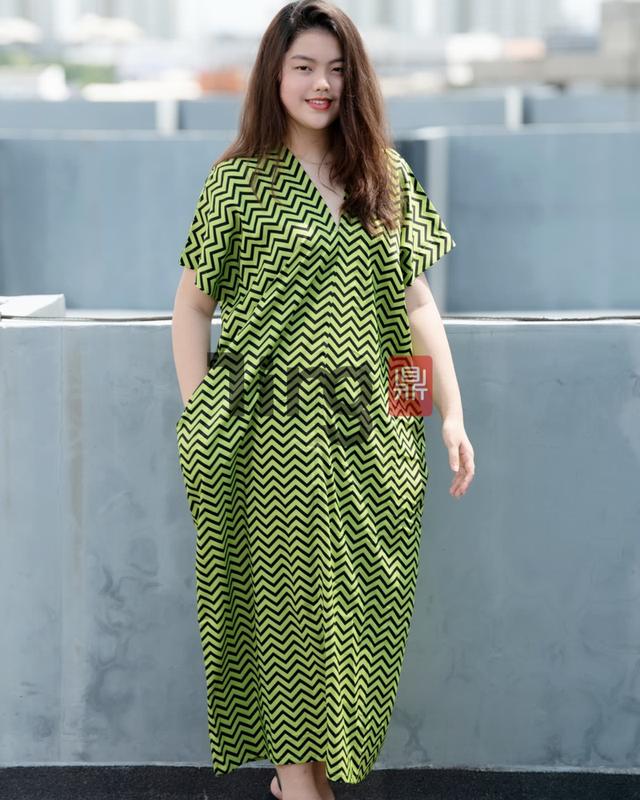 เดรสยาว เสื้อผ้าพลัสไซส์ ชุดสาวอวบ มือ 1 6