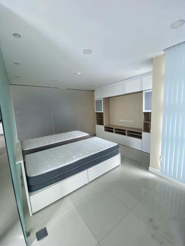 ขายโฮมออฟฟิศใกล้รถไฟฟ้า ฮอฟฟ์ เอกมัย-รามอินทรา Hoff Ekamai-Ramindra ออกแบบและพัฒนาโครงการโดยทีมสถาปนิก 7