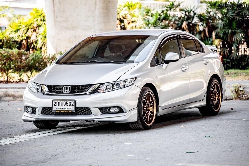 Honda Civic Fb 1.8S สีเทา ปี 2013 แท้ เกียร์ออโต้ มือเดียวป้ายแดง
