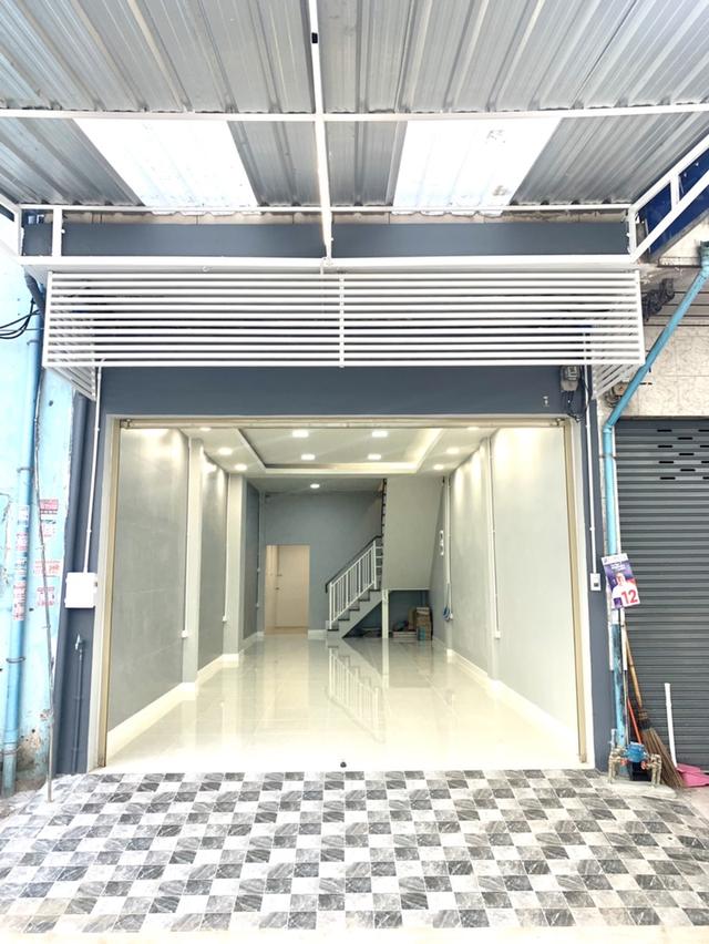 ขายตึกแถว 3 ชั้น ในซอยจรัญฯ 51 ติดรถไฟฟ้าบางยี่ขัน 12 เมตร พร้อมตกแต่งให้เรียบร้อย เอกสารพร้อมโอน