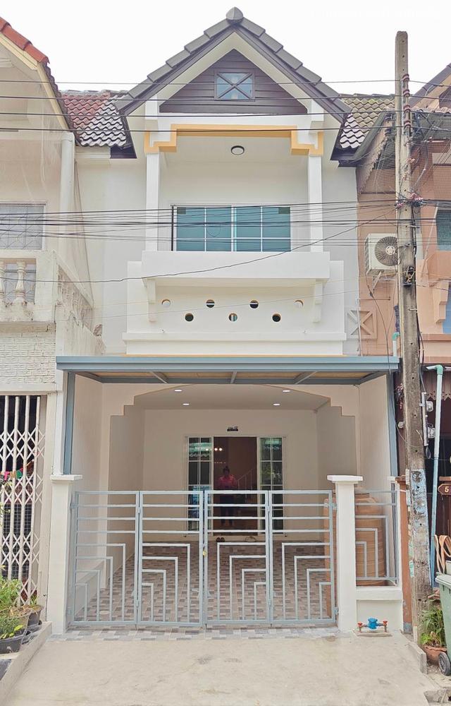 หมู่บ้านตะวันนา จตุโชติ 12 1