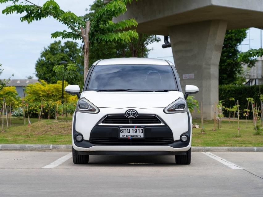 TOYOTA SIENTA 1.5V ปี 2017 สภาพสวยมาก