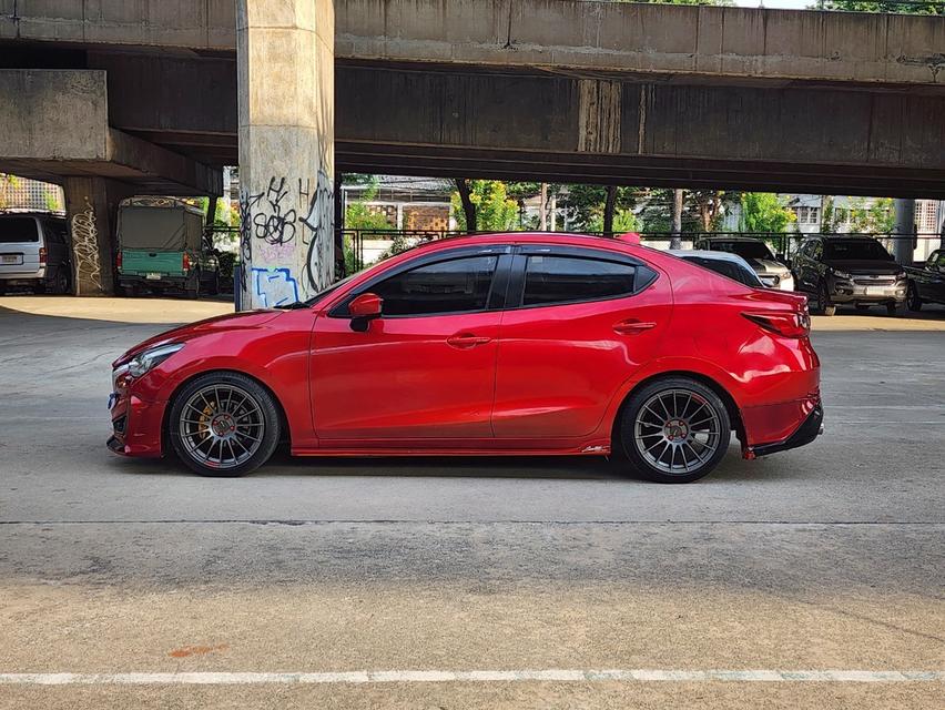 ขายรถ mazda2 1.3STD Skyactiv ปี 2016 สีแดง เกียร์ออโต้ 7