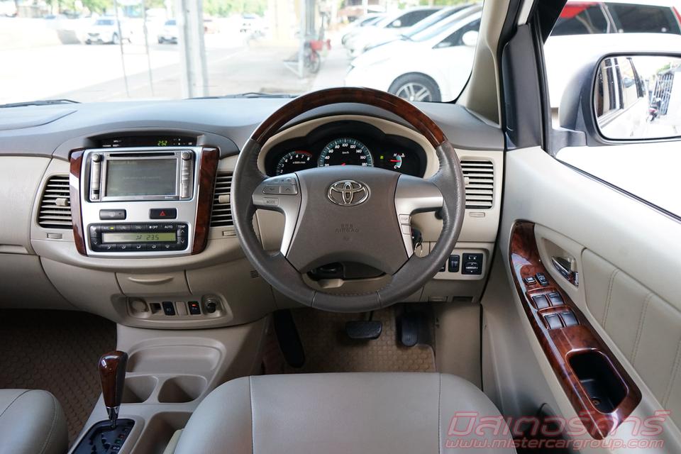 2011 TOYOTA INNOVA 2.0 V ( 8050 ) 10