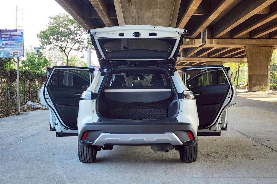 🔥ฟรีดาวน์ รถสวยมือเดียว ปีใหม่  ขับดีมาก Toyota COROLLA CROSS 1.8 Hybrid GR SPORT AT ปี 2022 รูปที่ 10