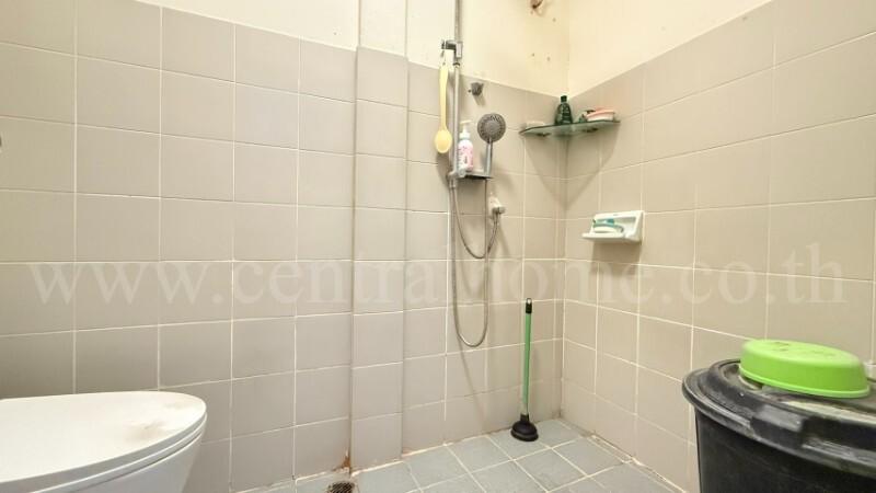 ทาวน์เฮ้าส์ หมู่บ้าน ดวงกมล ซอยพระยาสุเรนทร์ 35 - คลองสามวา 11